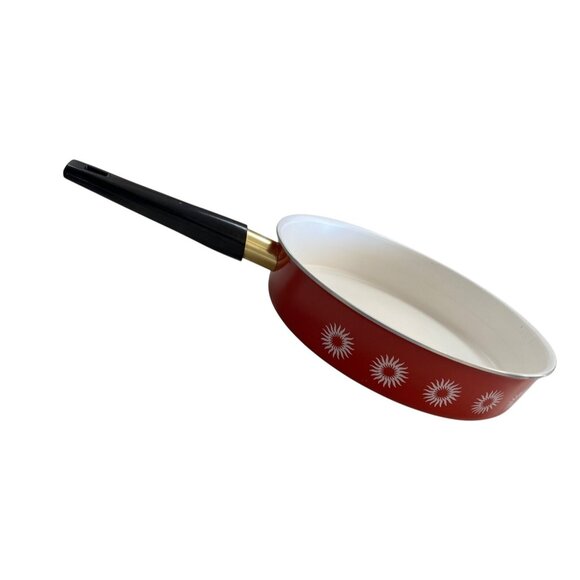 Red Frying Pan With Sunburst Pattern & Black Handle - Picture 1 of 6